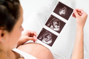pregnant-ultrasound-fetus
